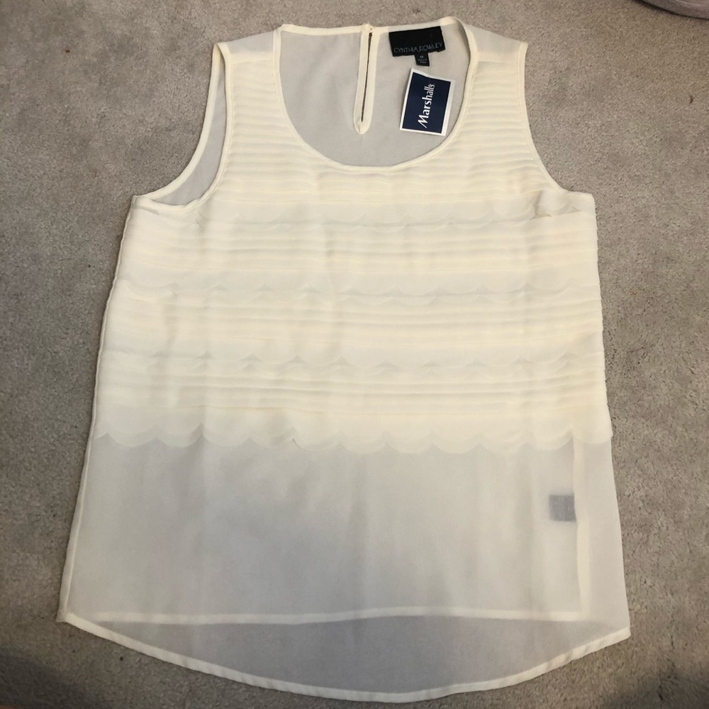 Tank top. Medium